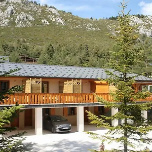  Hébergement de vacances Le Cytise France